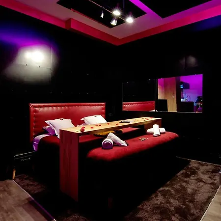 Mieuxqualhotel Jacuzzi Privatif * Bordeaux